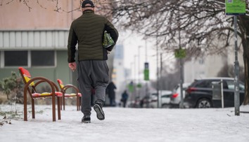 Dajte si pozor na cestách aj chodníkoch: SHMÚ varuje pred poľadovicou takmer na celom Slovensku (+ mapa)