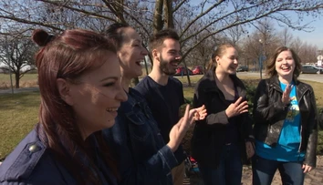 Smiech lieči, pochopil to aj indický lekár a vymyslel unikátny druh jogy