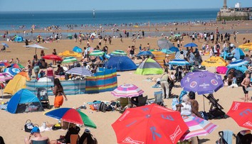 Horúčavy v Európe zabíjajú. Meteorológovia varujú, že to najhoršie ešte len príde