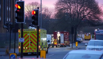 Chaos na letisku Heathrow v Londýne, pre požiar zrušili stovky letov