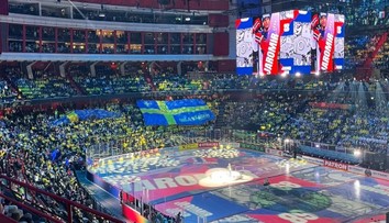 Otvárací ceremoniál MS v hokeji patril len jednému menu. Švédi si uctili legendu