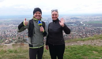 Je prvou dámou divadla Andreja Bagara v Nitre. Ján Tribula vzal na Zobor herečku Evu Pavlíkovú