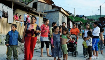 Poslanci by si vedeli predstaviť internátnu výchovu rómskych detí