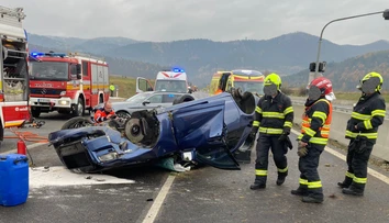 Nehoda pri Branisku: Vodič (†43) zostal v zdemolovanom aute zakliesnený, lekár musel konštatovať smrť