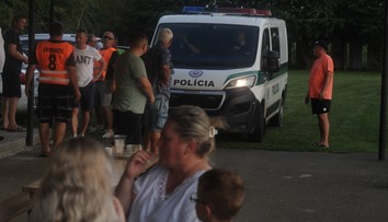 Namiesto oslavy fraška. Duel Slovnaft Cupu rozhodca predčasne ukončil a potom zavolal políciu