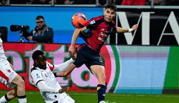 Obert nastúpil a Cagliari zmazalo dvojgólové manko. Slovák ubránil aj legendu