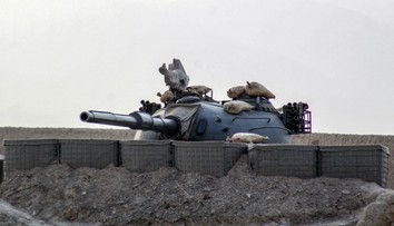 Pakistan vyhlásil otvorenú vojnu Talibanu. Čína vyzvala na prímerie, situáciu sa snaží upokojiť aj Irán