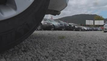 Podfuky s DPH pri predajoch áut zo zahraničia nemajú konca. Ide o premyslený podvod