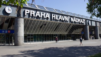 Na ceste do Prahy ušetríte desiatky eur. Jeden trik dokáže zlacnieť cestu vlakom