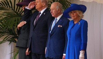 Trump priletel na druhú štátnu návštevu Británie. Vo Windsore ho privítal kráľ Karol III.