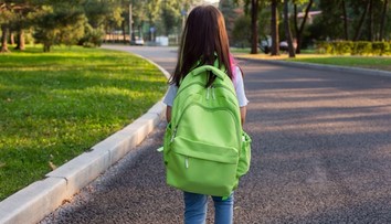 Fyzický trest od učiteľky sa skončil tragédiou. Dievča o pár dní zomrelo