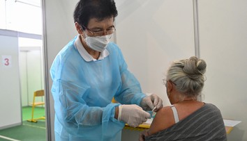 Dôchodkyňa Alena dostala COVID, hoci absolvovala aj tretiu dávku. Ochránila ju pred ťažkým priebehom