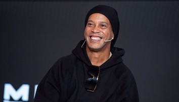 Fanúšikov čaká obrovský futbalový sviatok. Na Slovensko zavíta plejáda hviezd na čele s Ronaldinhom