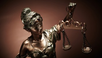 Od januára štát zastavil staré exekúcie. Mnohí sa mylne domnievajú, že ich dlhy tým zanikli