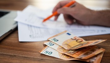 Veľké daňové zmeny v roku 2026: Niekomu stúpnu odvody, iným štát odpustí dlhy (PREHĽAD)