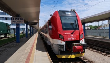 Vlaky cez víkend spomalia. Pre horúčavy môžu meškať aj desiatky minút