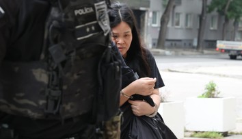 FOTO+VIDEO: Sudca prepustil matku, ktorej novorodenca našli mŕtveho v práčke, na slobodu