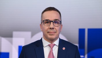 E. Tomáš v Na telo: Hlas tlačí na to, aby parlament hlasoval o dôvere vláde