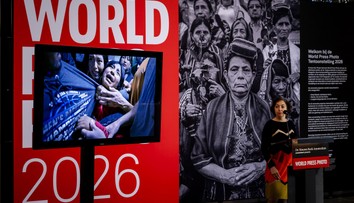 World Press Photo pozná víťaza: Najsilnejšia snímka roka zachytáva rodinu rozdelenú imigračnými agentmi