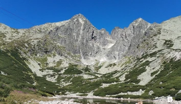Vláda zrušila sporné uznesenia k zonáciám národných parkov