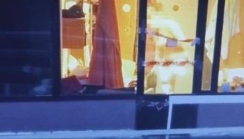 Megaškandál na internátoch: Zamestnanci Univerzity Komenského cez kameru špehovali študentky, ako sa vyzliekajú