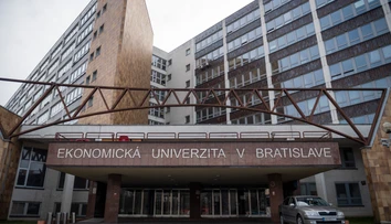 Strach na Ekonomickej univerzite: Báli sa, že sa zopakuje útok ako na Spiši. Týždne ich obťažoval 29-ročný muž