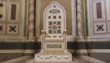 Pápežský trón nie je iba obrazné pomenovanie, skutočne existuje. Pozreli sme sa naň zblízka