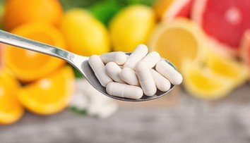 Pomáha imunite, no zázraky nečakajte. Odborníci vyvracajú mýty o obľúbenom vitamíne