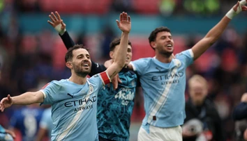 Manchester City oslavuje triumf v FA Cupe. Guardiola sa teší z jubilejnej trofeje