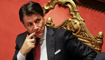 Hnutie piatich hviezd schválilo novú koalíciu cez internet. Salvini je mimo hru