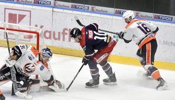 Extraliga: Zvolen o bod dobehol Spišskú na čele tabuľky, Slovan konečne vyhral