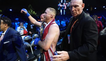 Výnimočné podujatie UFC v Bielom dome prinieslo skvelú šou. Favorit musel vzdať zápas predčasne