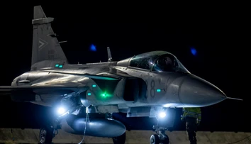 Pilotov českých Gripenov v noci zobudil rozkaz NATO. V priebehu niekoľkých minút mierili nad Poľsko