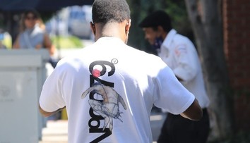 Je z neho štvornásobný otec! Spevák zverejnil rozkošnú fotku