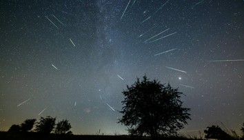 Aj viac ako 100 meteorov za hodinu. Nočnú oblohu zaplnia dychberúce Perzeidy