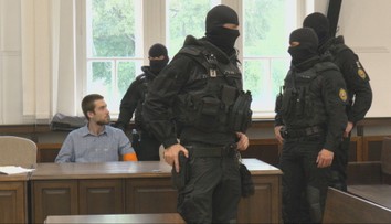 Prípad vraždy tehotnej Karin (†20) pokračuje: Šokujúci verbálny útok v pojednávacej miestnosti (video)