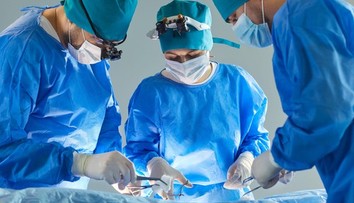 Rutinný zákrok sa zmenil na tragédiu. Štvorročné dievčatko zomrelo po operácii mandlí