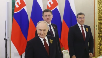 Ironické poznámky a až príliš odľahčený tón. Ruská štátna televízia sa bavila na návšteve Fica v Kremli