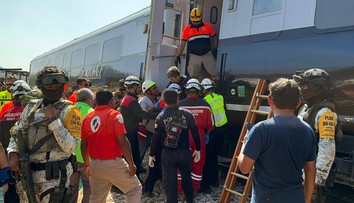 Vlaková tragédia na juhu Mexika: Vykoľajenie si vyžiadalo najmenej 13 obetí a desiatky zranených