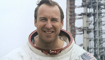 Zomrel veliteľ misie Apollo 13 James Lovell. Dožil sa 97 rokov