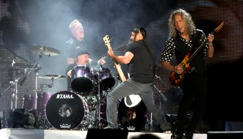 Bubeníka skupiny Metallica pasovali za rytiera