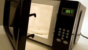 Whirlpool vyzval klientov, aby vrátili viac ako 15-tisíc mikrovlnných rúr pre riziko požiaru