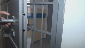 Nielen kratšia, ale aj znesiteľnejšia. Chystajú sa radikálne zmeny v podmienkach väzby