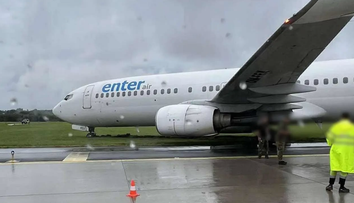 Nebezpečný incident aerolinky zo Slovenska. Lietadlo skončilo na tráve