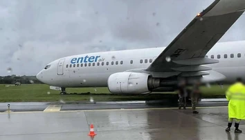 Nebezpečný incident aerolinky zo Slovenska. Lietadlo skončilo na tráve