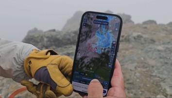 Počasie ako na začiatku zimy: Chladný severák a mráz. Na Lomničáku padali krúpy aj sneh