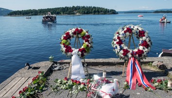 Nórsko pracuje na zákaze poloautomatických zbraní. Zabíjal nimi Breivik