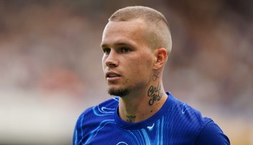 Po dopingovom škandále sa zdalo, že sa k futbalu už nevráti. Ukrajinec po rokoch opäť nastúpil za Chelsea