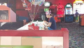 Najsmutnejšia oslava narodenín. Dievčaťu na ňu nikto neprišiel, dôvod je zarážajúci