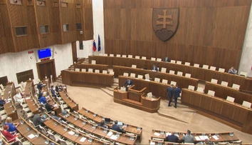 Štát odpočúva ľudí bez adekvátnej kontroly. Politici roky ignorujú zákon, ktorý si sami schválili